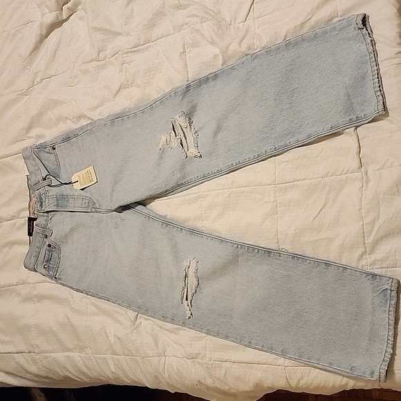 Levi's Denim - Levis woman new with the tag straight ankle jeans size 25